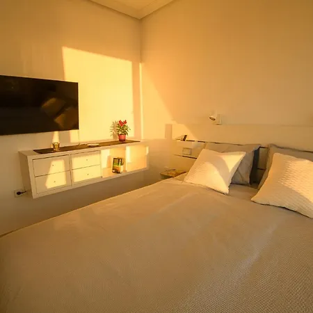 Preciado Con Vistas Frontales Al Mar *