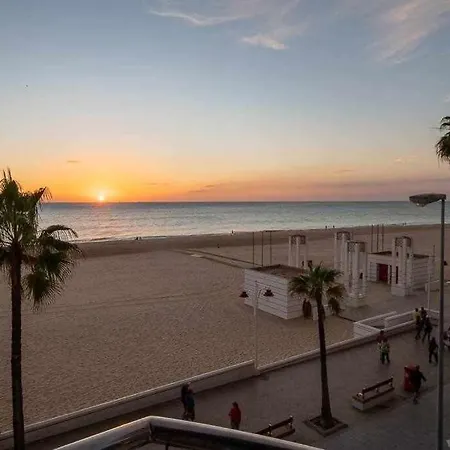 Preciado Con Vistas Frontales Al Mar Daire *