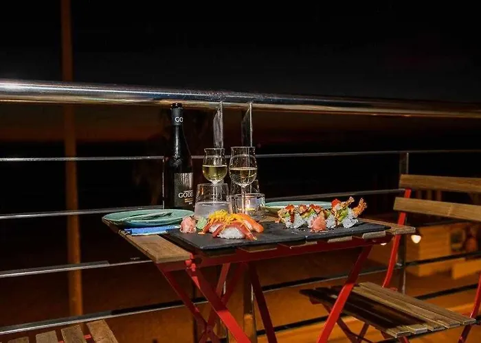 Preciado Con Vistas Frontales Al Mar Lejlighed