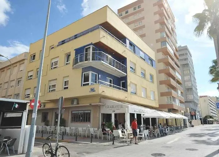 Preciado Con Vistas Frontales Al Mar * Cádiz