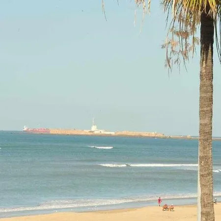 Preciado Con Vistas Frontales Al Mar Cadix