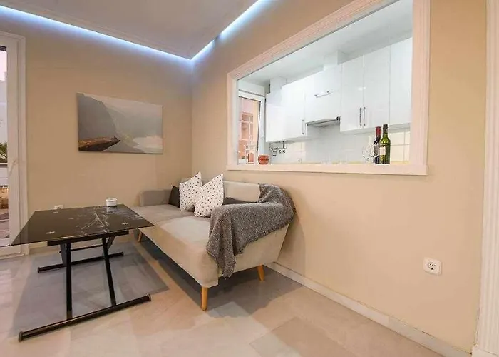 Preciado Con Vistas Frontales Al Mar Кадіс